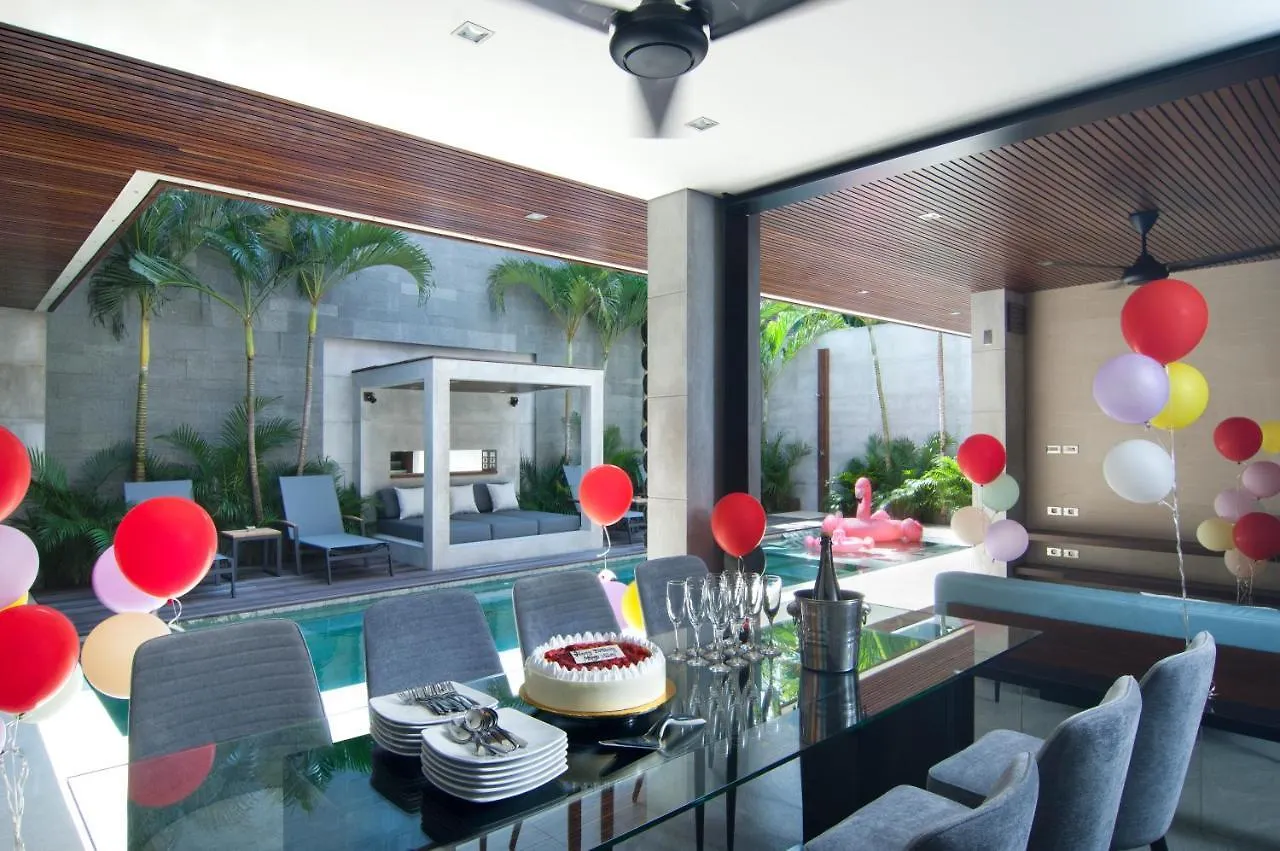 4Br Villa Jumat - Minggu Villas Seminyak